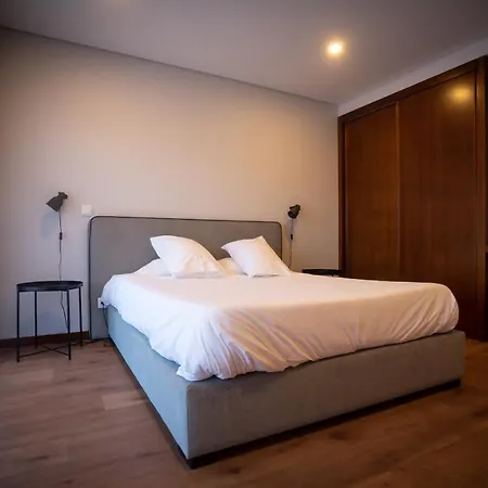 Espetacular Casa Com Piscina, By Mystay براغا